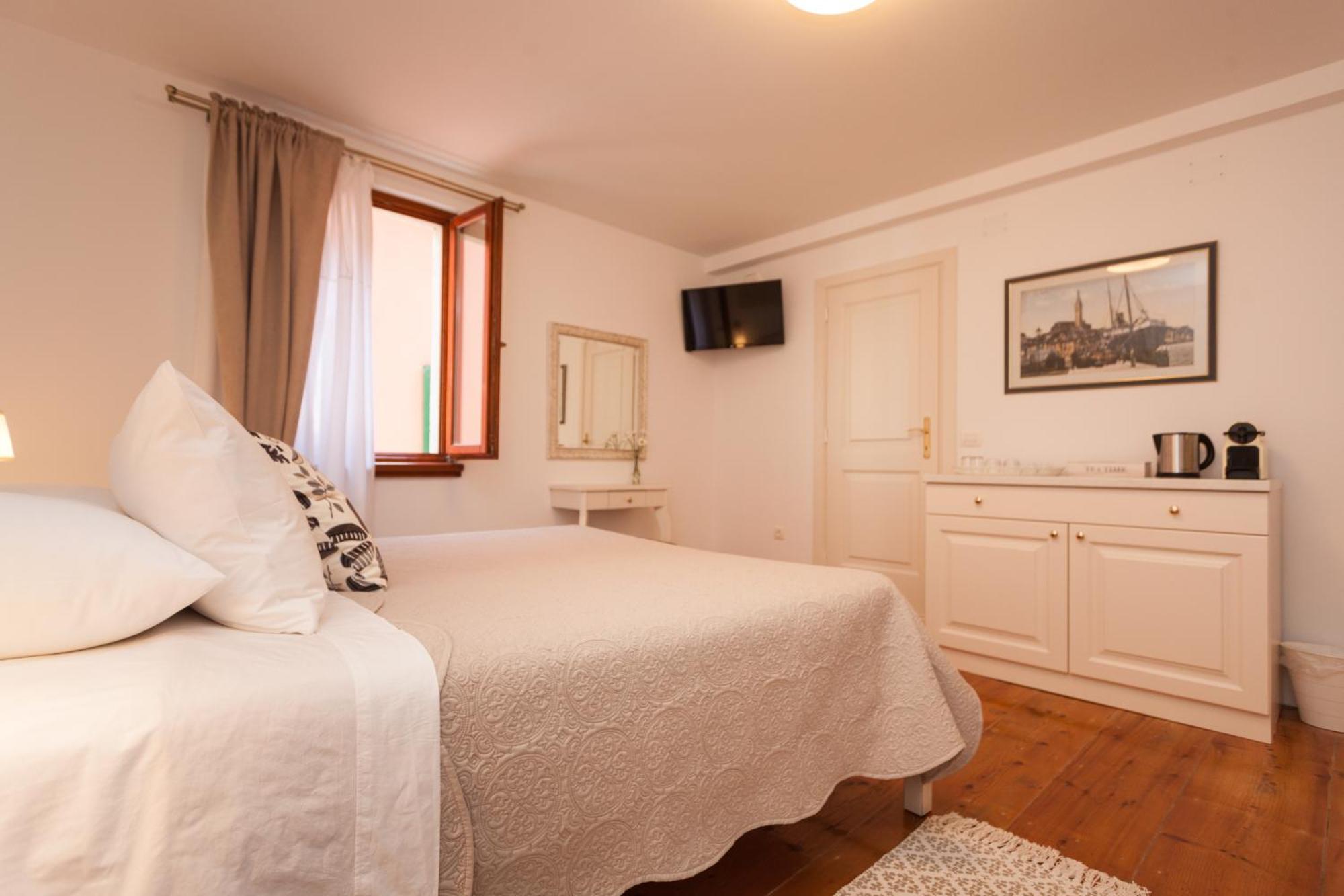 Guesthouse Casa Vittoria Rovinj Exterior photo